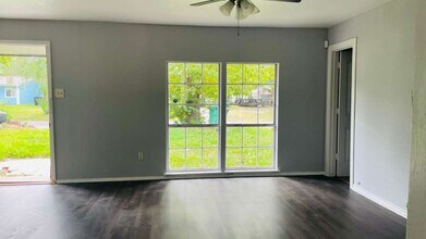 7301 Brockley Ln in Houston, TX - Building Photo - Building Photo