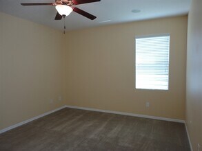515 Corbett Bluff Dr in Ruskin, FL - Building Photo - Building Photo