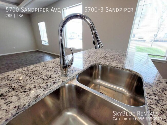5700 Sandpiper Ave-Unit -5700-3 Sandpiper in Alton, TX - Foto de edificio - Building Photo