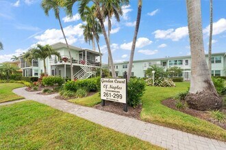 291A 8th Ave S in Naples, FL - Building Photo - Building Photo