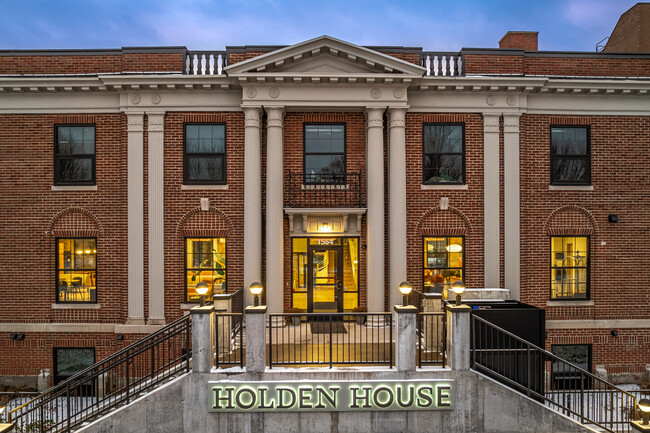 Holden House in St. Paul, MN - Foto de edificio - Building Photo