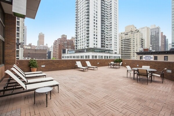 Le Triomphe in New York, NY - Building Photo - Building Photo