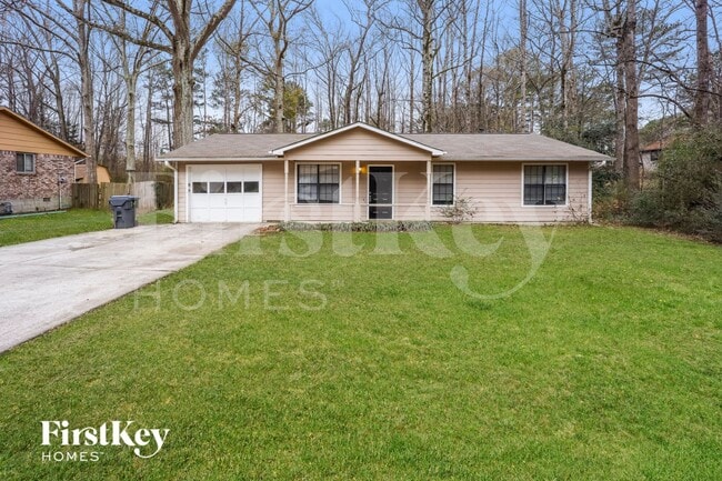 1327 Labelle St in Jonesboro, GA - Building Photo - Building Photo