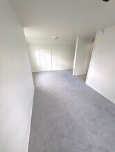5413 Dupont St in Flint, MI - Building Photo - Building Photo