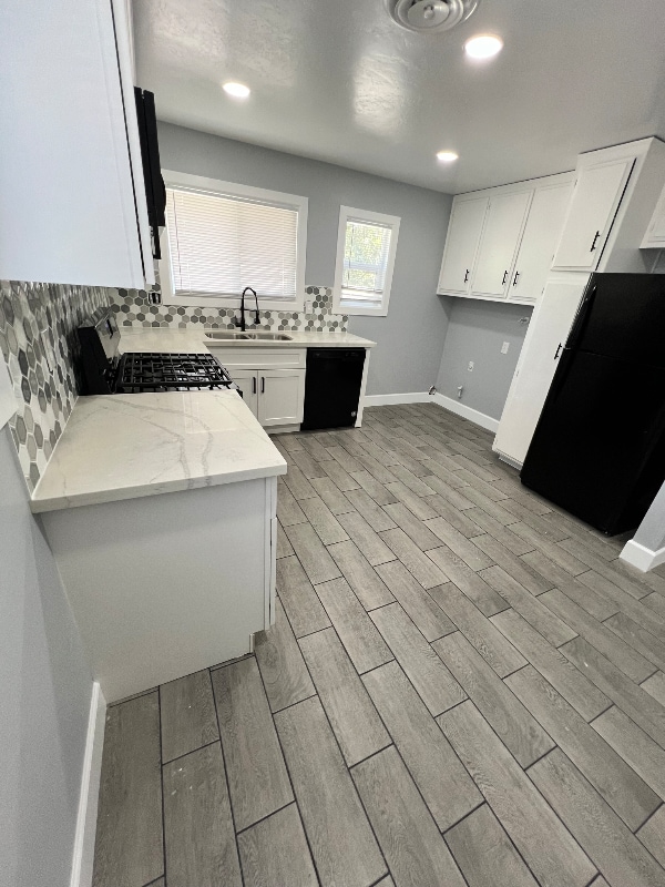 325 Lincoln Ave in Bakersfield, CA - Building Photo - Building Photo