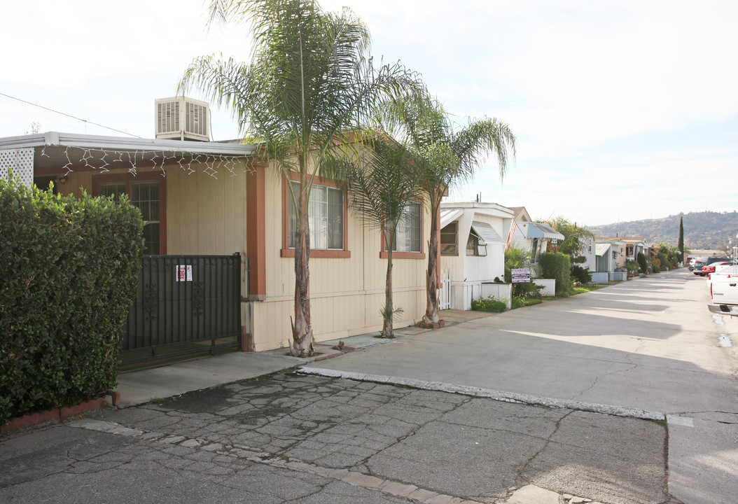 Royal Palm Trailer Lodge in La Puente, CA - Building Photo