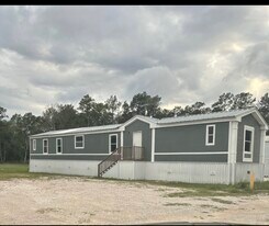26060 Etta Rd in Splendora, TX - Building Photo
