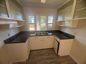 405 Hampton Dr in Danville, VA - Foto de edificio - Building Photo