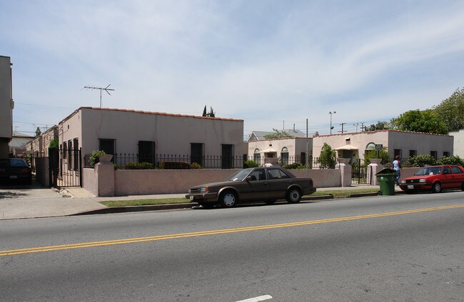 1031 N Normandi Ave in Los Angeles, CA - Building Photo - Building Photo