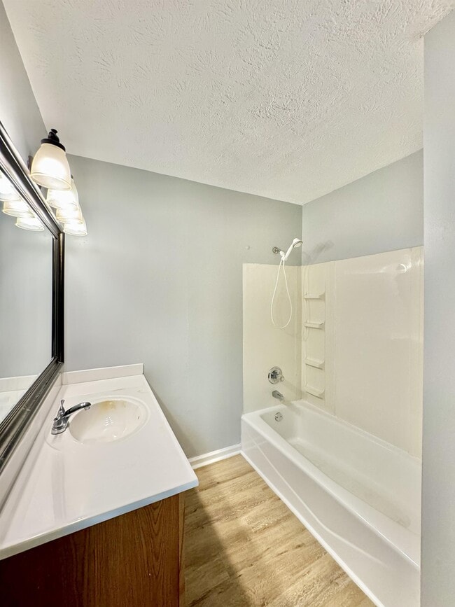 112 Anderson Ct in Richmond, KY - Building Photo - Building Photo