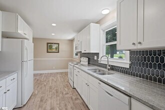 119 Princeton Ave in Greenville, SC - Building Photo - Building Photo