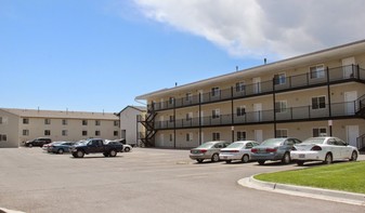 Cedars Apartments in Rexburg, ID - Building Photo