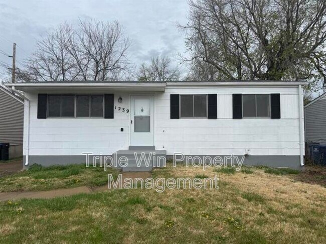 property at 1239 Rhea Ave