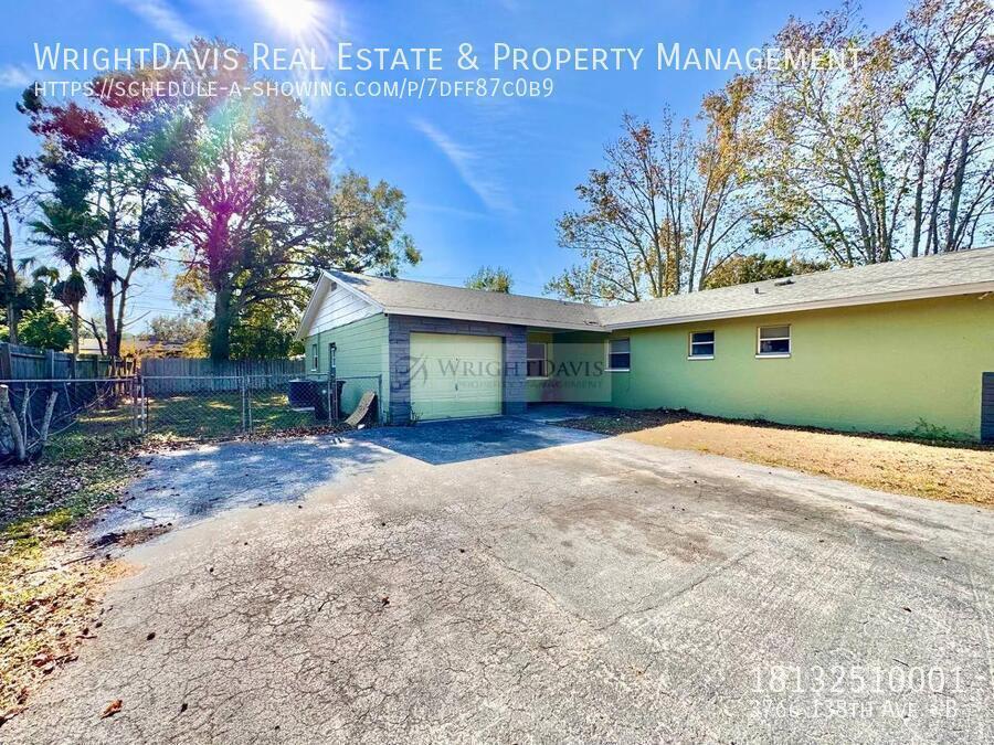 3766 138th Ave N in Largo, FL - Building Photo