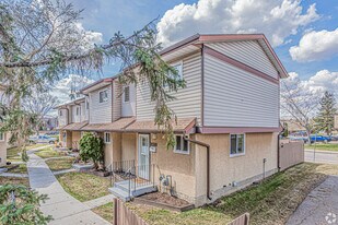 Springfield Place in Edmonton, AB - Building Photo