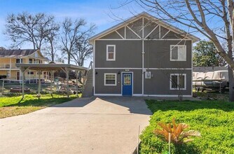 290 Harbor Dr in Gun Barrel City, TX - Building Photo - Building Photo