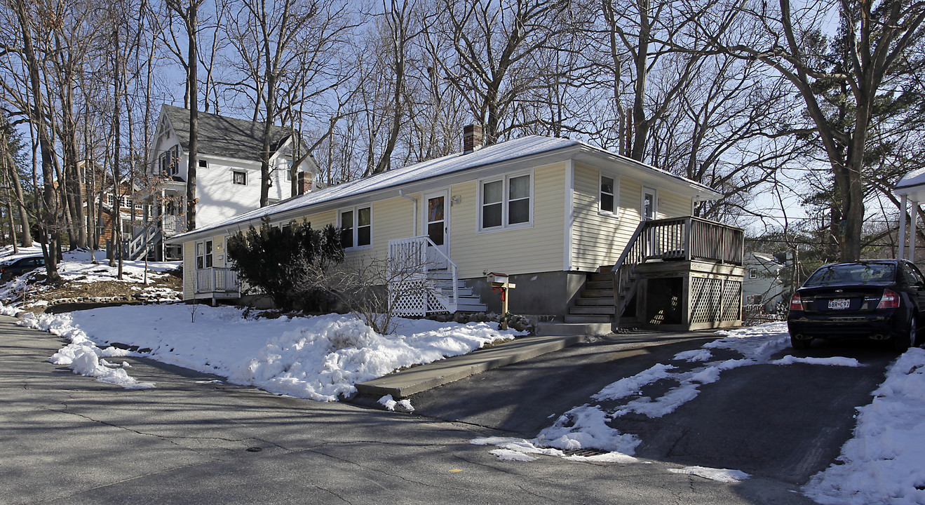 83 Moore Ave in Worcester, MA - Building Photo