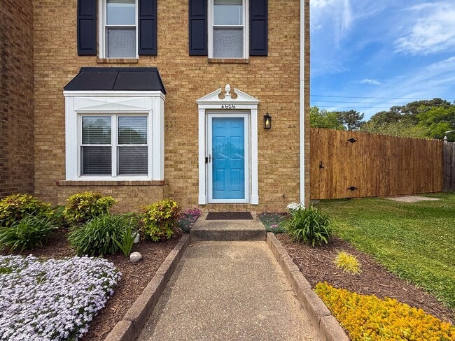 4606 Merrimac Ln in Virginia Beach, VA - Building Photo - Building Photo
