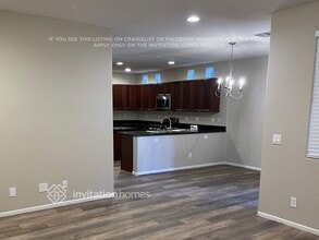 10536 Danielson Ave in Las Vegas, NV - Building Photo - Building Photo