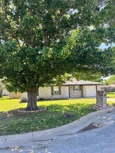 821 Vernon Ct in Sanger, TX - Building Photo - Building Photo