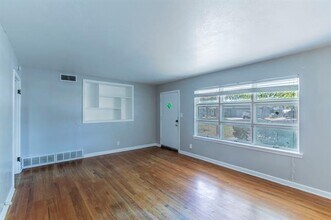 4305 Cummings Dr in North Richland Hills, TX - Building Photo - Building Photo