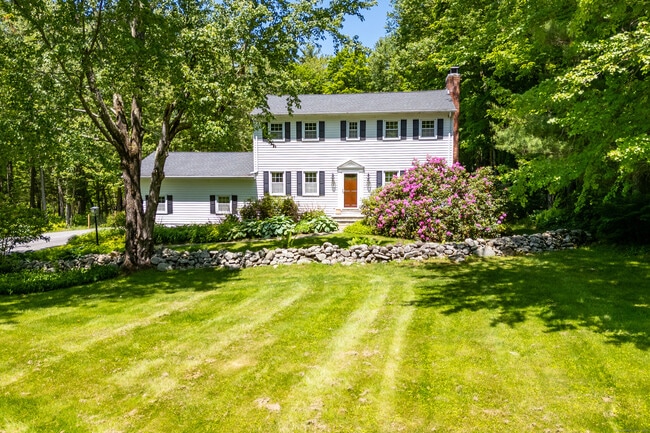 318 Milton Rd in Litchfield, CT - Building Photo - Building Photo
