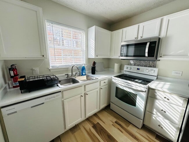 property at 5600 Brandycrest Dr