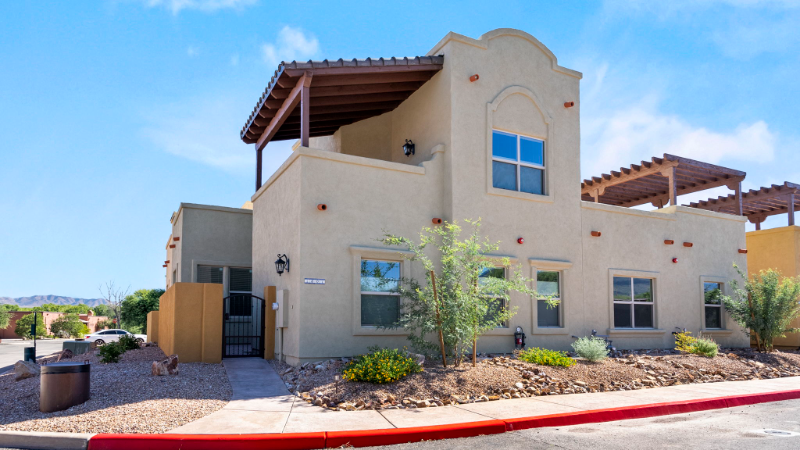 1601 Golden Gate Wy in Tubac, AZ - Building Photo