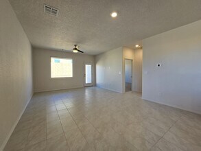 3937 Soledad in Santa Fe, NM - Building Photo - Building Photo