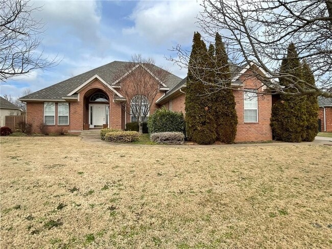 property at 9 S Fiddlesticks Trail