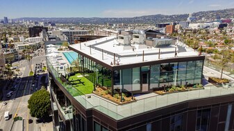 6401 Wilshire Blvd in Los Angeles, CA - Building Photo