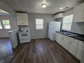 2212 Norden Ct in Indianapolis, IN - Building Photo - Building Photo