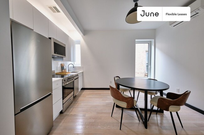 624 E 17th St in Brooklyn, NY - Building Photo - Building Photo