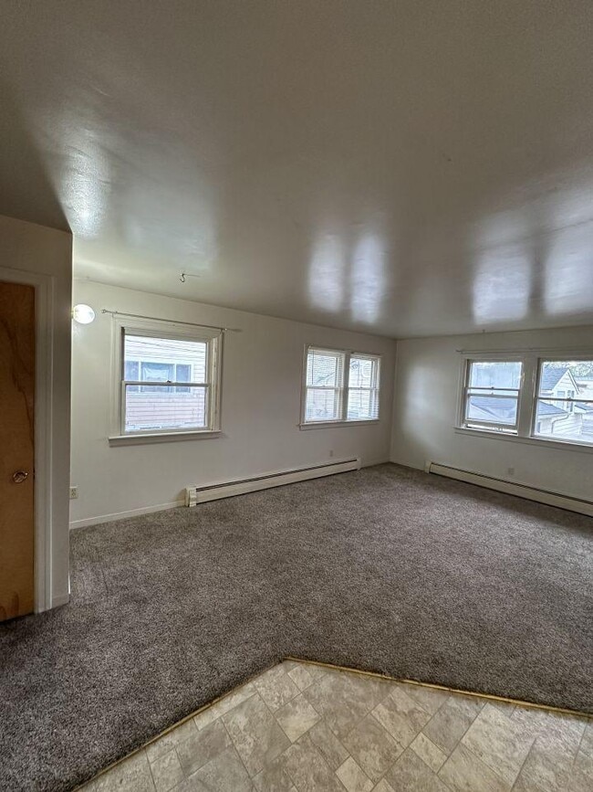 property at 1211 Broadwater Ave