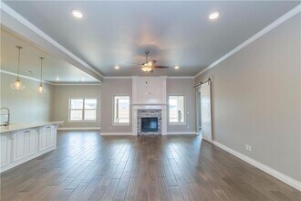 3140 Drake Crest Dr in Edmond, OK - Building Photo - Building Photo