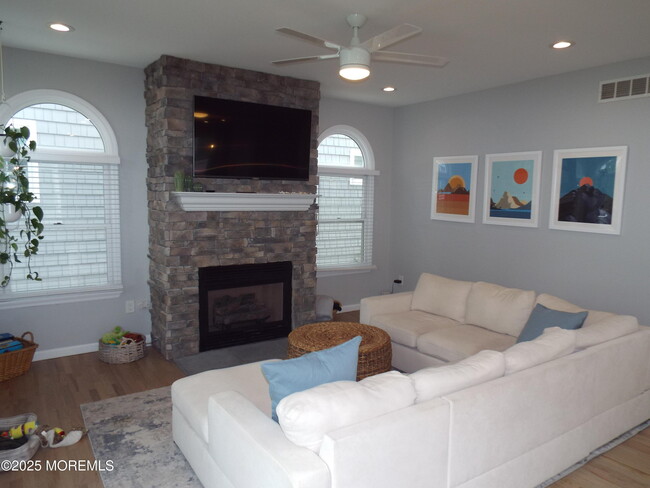 416 Monmouth Ave in Bradley Beach, NJ - Building Photo - Building Photo