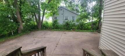 216 8th Ave in Eau Claire, WI - Building Photo - Building Photo