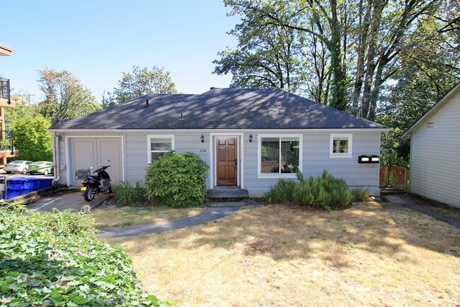 3328-3328 SW 10th Ave in Portland, OR - Building Photo - Building Photo