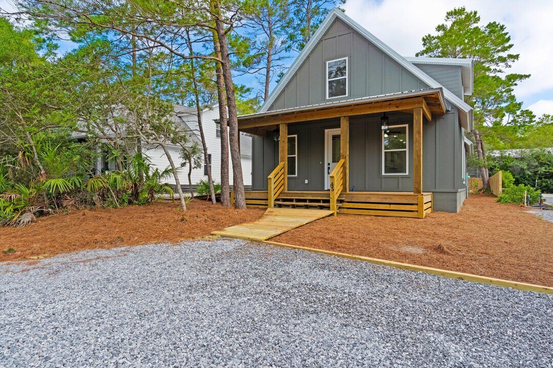45 Laurel Oak Ln in Santa Rosa Beach, FL - Building Photo