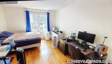 402 Highland Ave, Unit 1 in Somerville, MA - Foto de edificio - Building Photo