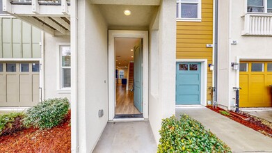 941 Prospect Ave in Santa Rosa, CA - Building Photo - Building Photo