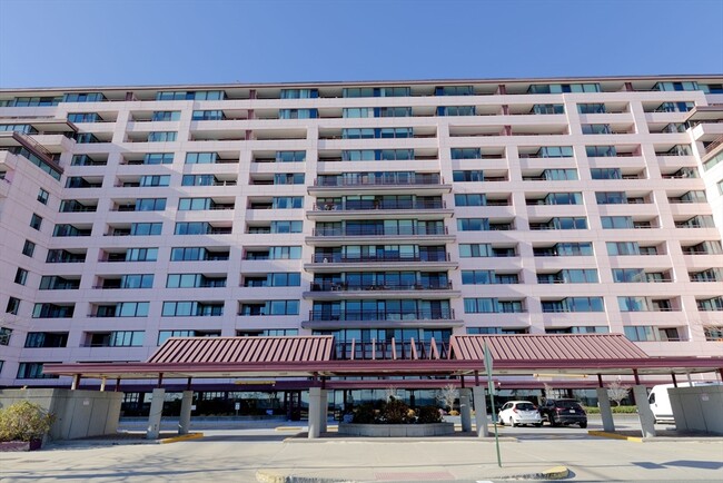 350 Revere Beach Blvd in Revere, MA - Building Photo - Building Photo