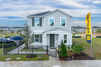 Bellaviva Townhomes at Westside in Davenport, FL - Building Photo - Building Photo