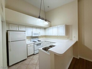 4135 Residence Drive in Ft. Myers, FL - Building Photo - Building Photo