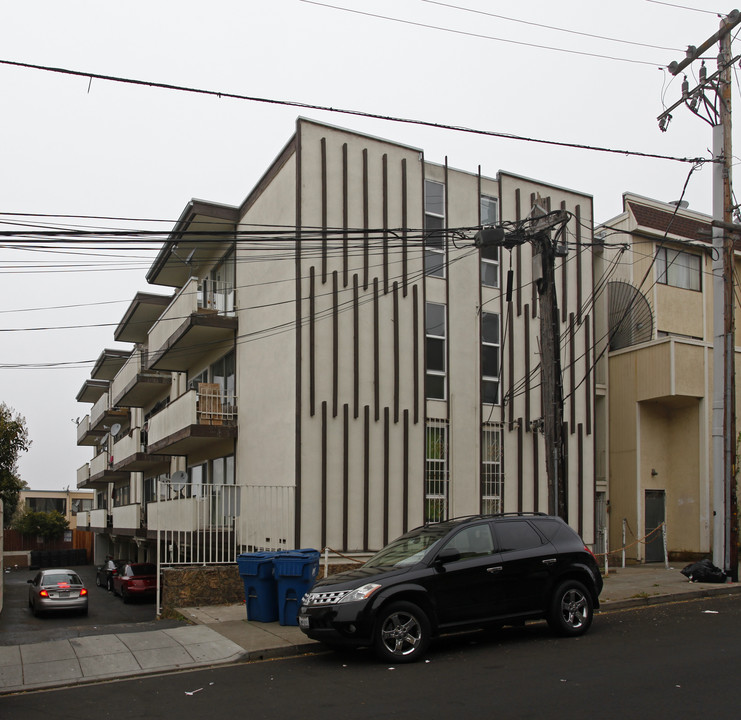 124 Bruno Ave in Daly City, CA - Building Photo