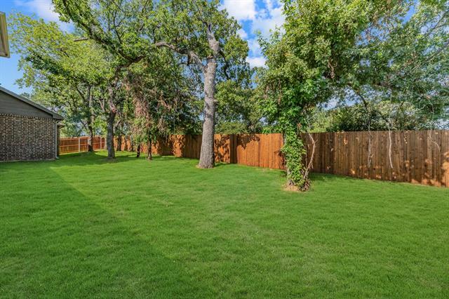 241 Gardenia Dr in Azle, TX - Building Photo - Building Photo