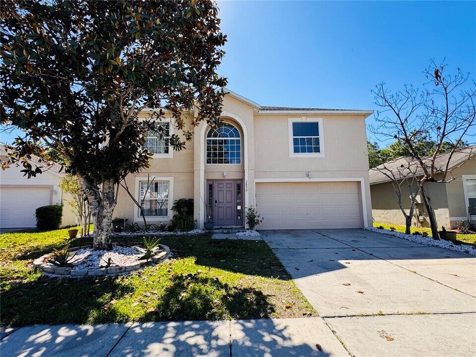 2050 Corner Glen Dr in Orlando, FL - Building Photo