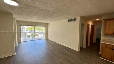 4460 NW 79th Ave in Doral, FL - Building Photo - Building Photo