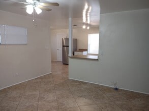 4121 Iris St N in St. Petersburg, FL - Building Photo - Building Photo