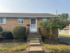 1728 Rosemont Rd, Unit 1728 in Alliance, OH - Building Photo - Building Photo